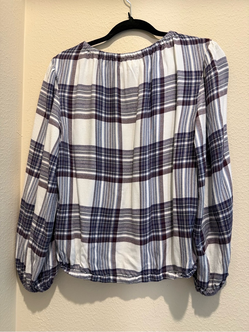 Cloth & Stone for Anthropologie Plaid Rayon Blouse Size M Blue/White Long Sleeve - Picture 3 of 8